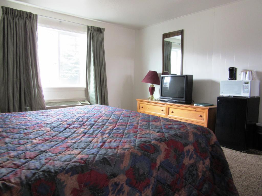 Yellowstone Country Inn West Yellowstone Room photo